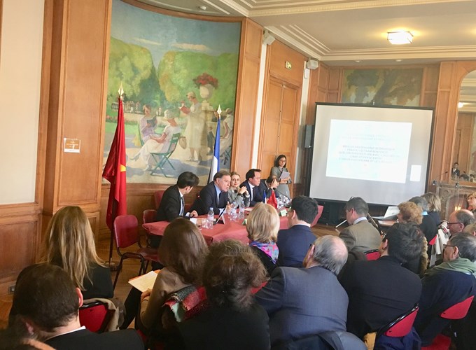 Triển lãm và tọa đàm kỷ niệm 45 năm quan hệ Việt-Pháp - Anh 3